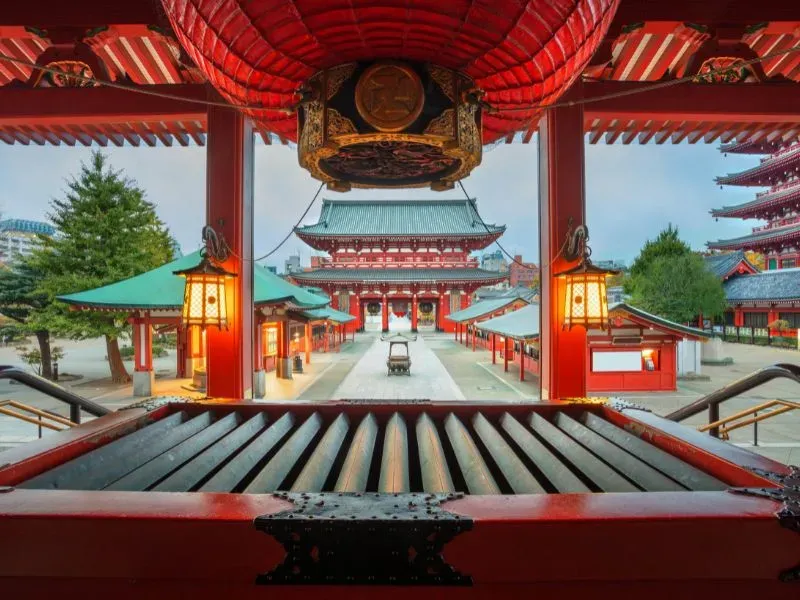 Chùa Sensoji (hay còn gọi là Asakusa)